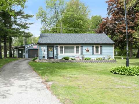 4034 Lakeshore Road, Lexington, MI 48450