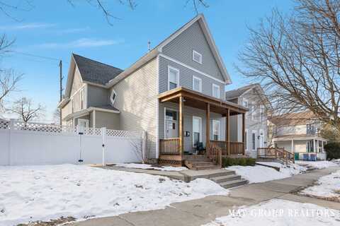 707 Livingston Avenue NE, Grand Rapids, MI 49503