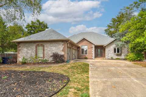 2351 E Old Ivy Street, Springfield, MO 65804