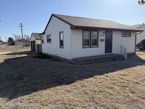 1230 Grant St, Great Bend, KS 67530