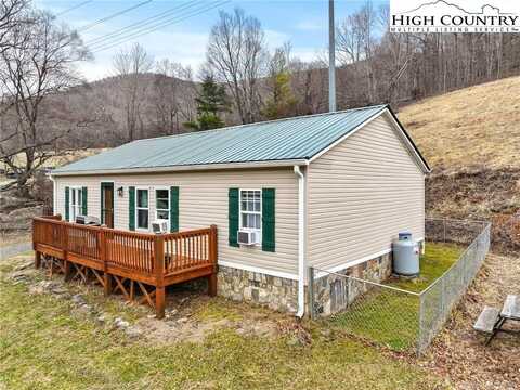 8807 NC Highway 194 N Highway, Todd, NC 28684