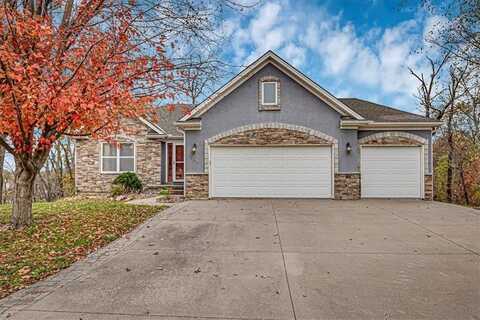 13150 NW Ridgeview Drive, Platte City, MO 64079