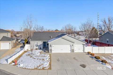 1002 S Sarah Ave, Kuna, ID 83634