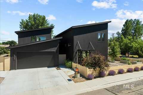 802/804 W Elwood Dr, Boise, ID 83706