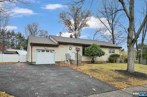 235 Shaw Place, Park Ridge, NJ 07656