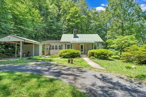 1338 Hunting Creek Road, Big Island, VA 24526