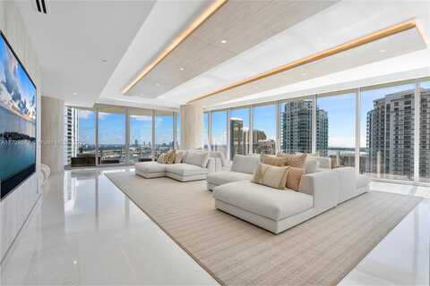 300 Biscayne Blvd Way, Miami, FL 33131