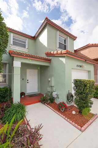 15126 NW 8th St, Pembroke Pines, FL 33028