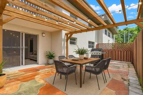 8601 SW 94th St, Miami, FL 33156