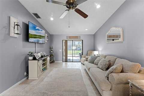 2214 SE SAWGRASS COURT, WINTER HAVEN, FL 33884