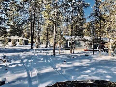 52657 Skidgel Road, La Pine, OR 97739