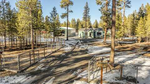 12411 Larchwood Drive, La Pine, OR 97739