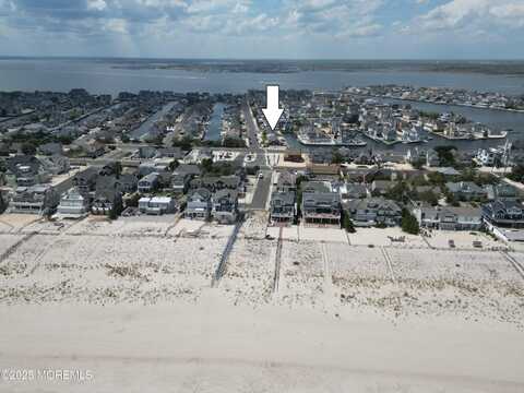300 Bay Lane, Mantoloking, NJ 08738