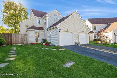 13 Cooper Court, Freehold, NJ 07728