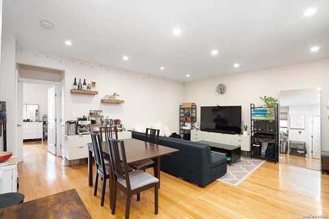 105 Bennett Avenue, New York (Manhattan), NY 10033