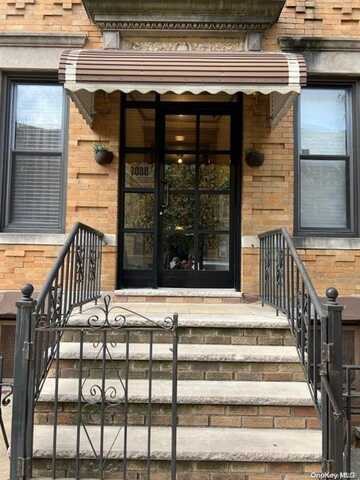 70-30 65th Place, Glendale, NY 11385