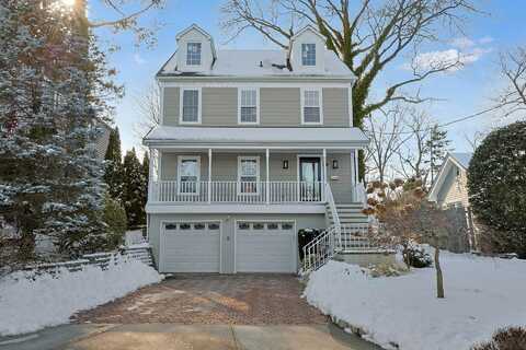 38 Weeks Place, New Rochelle, NY 10801