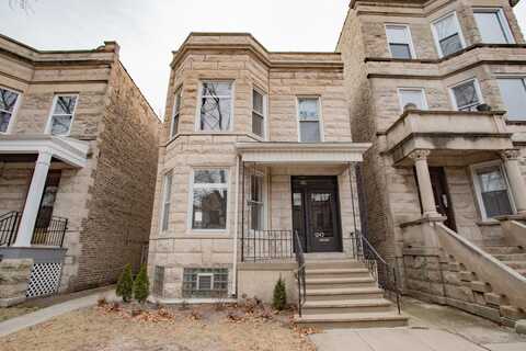 1243 W Newport Avenue, Chicago, IL 60657