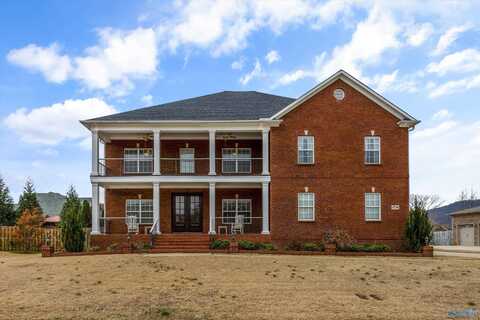 4704 Shortline Circle SE, Owens Cross Roads, AL 35763