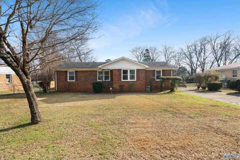 3208 Millbrook Drive NW, Huntsville, AL 35810