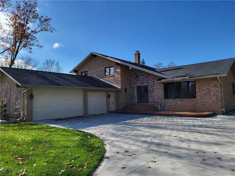 7596 W 130th Street, Middleburg Heights, OH 44130