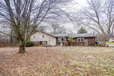 7639 Duck Creek Road, Berlin Center, OH 44401