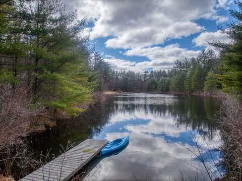 5 Pembroke Way, Bedford, NH 03110
