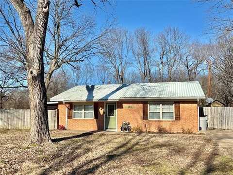 105 W Choctaw Avenue, Savanna, OK 74565