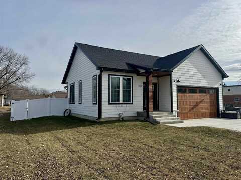 523 4th St, Onawa, IA 51040