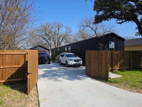 3005 Rockwood Drive, Granbury, TX 76048