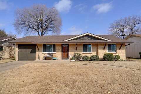 733 Tanglewood Drive, Hurst, TX 76053