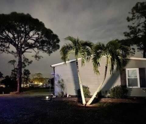 19329 Cedar Crest Ct., North Fort Myers, FL 33903
