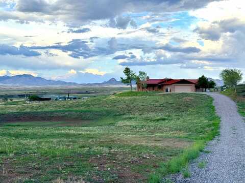 17 Cayuse Trail, Sonoita, AZ 85637