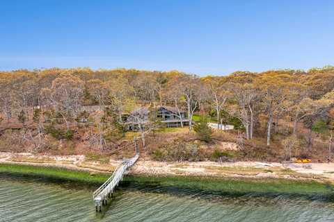 26 Duke Drive, East Hampton, NY 11937