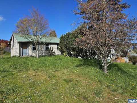 2418 Chase St, Port Angeles, WA 98362