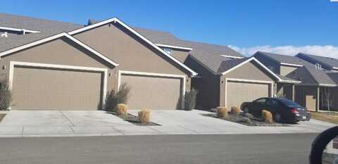 315 E 10th Place, Kennewick, WA 99336