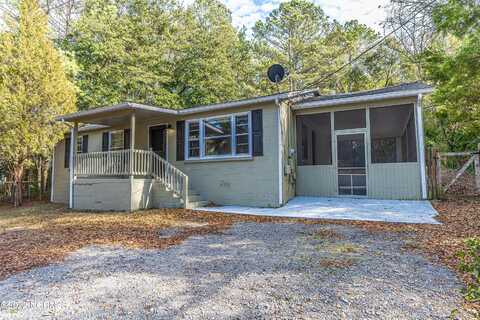 885 S Stephens Street, Southern Pines, NC 28387