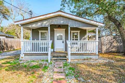 108 S Fifth St, Fulton, TX 78358