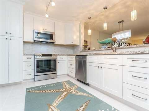 1147 Hillsboro Mile, Hillsboro Beach, FL 33062
