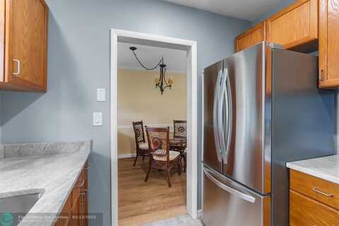 2015 NE 32nd Ct, Pompano Beach, FL 33064