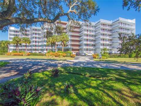 935 E Causeway Boulevard unit: 305, Vero Beach, FL 32963