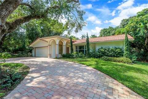 24 Emarita Way, Sewalls Point, FL 34996