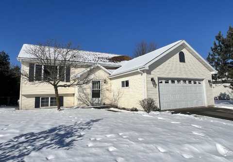 850 SUNRIDGE Drive, WAUPACA, WI 54981