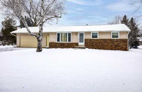 2880 HILLCREST Court, GREEN BAY, WI 54313