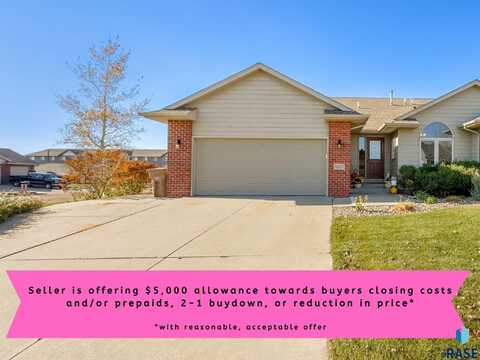 3903 S Banyan Ave, Sioux Falls, SD 57110