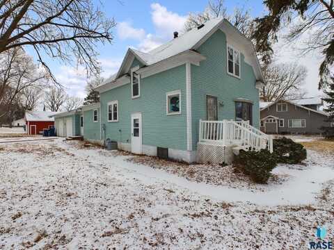 409 E 1st St, Colton, SD 57018