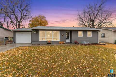 1009 S Grandview Ave, Sioux Falls, SD 57103