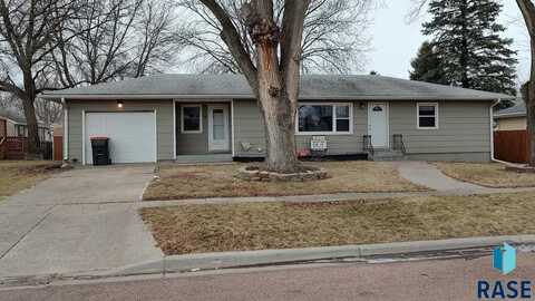 406 S 5th St, Beresford, SD 57004