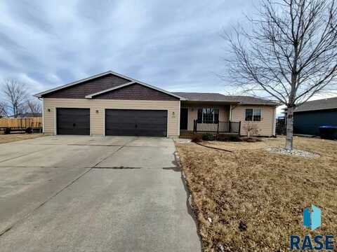 408 Almond Ave, Harrisburg, SD 57032