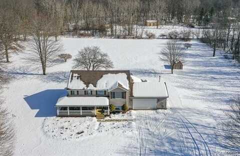 645 S HURD Road, Oxford, MI 48371